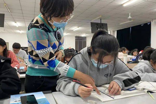 教风学风建设年 机械工程学院打造生动的工程制图课