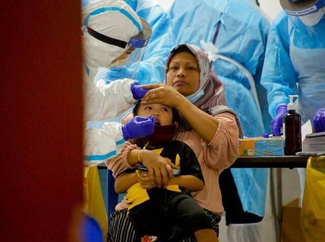 马来西亚新增1240例新冠肺炎确诊病例 延长疫情管控措施至11月9日