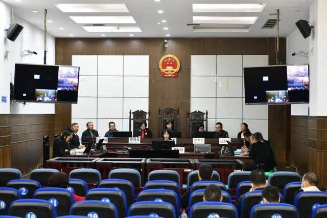 涪陵区法院开庭审理辖区首例环境行政公益诉讼案