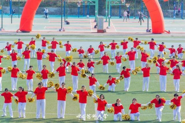 弘扬伟大抗疫精神 吹响青春使命号角 ——中国药科大学2020年田径运动会隆重开幕