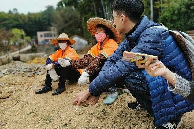 聚焦升学深造  积极开展科研训练和学科竞赛，深入推动升学深造