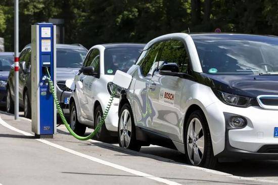 欧洲成世界新能源汽车销量第一？德专家：中国将重新登顶