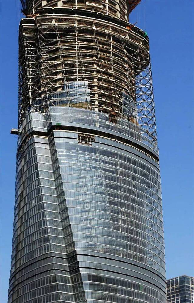 东方明珠电视塔、金茂大厦、环球金融中心、上海中心……同济用实力“建”证浦东三十年