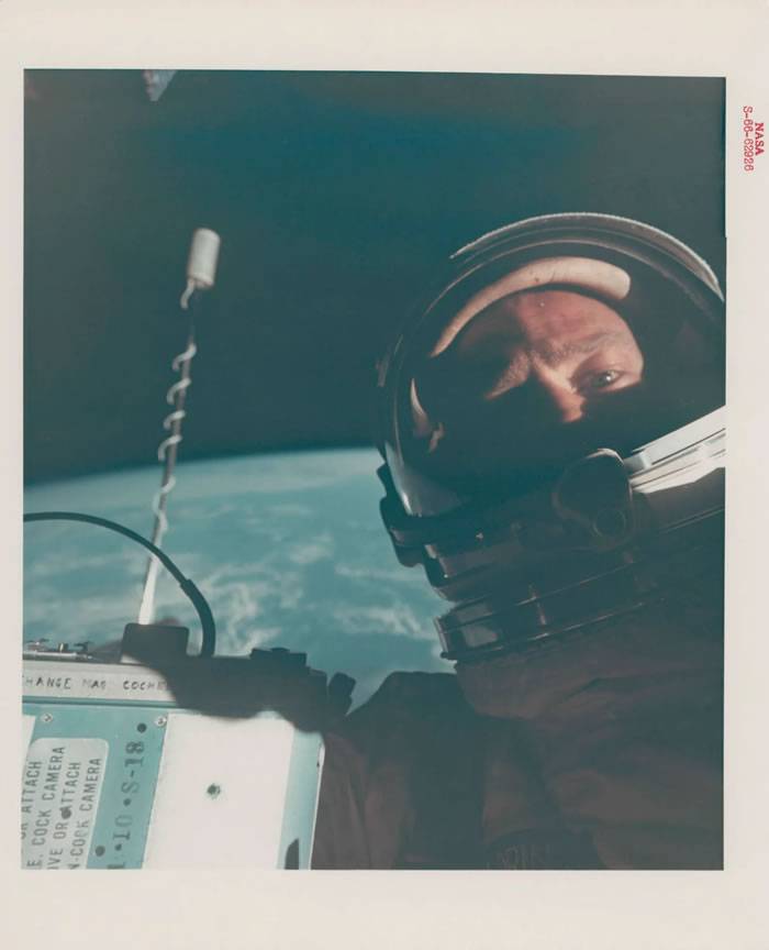 佳士得将拍卖唯一一张记录尼尔·阿姆斯特朗在月球行走的照片