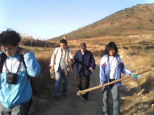 青大文学院教师马光亭｜奋斗在田野，钟情于民俗，这是我们“护犊子”的马姐姐 !