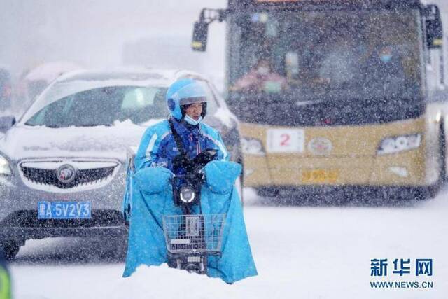 严寒中的“北国雪景图”