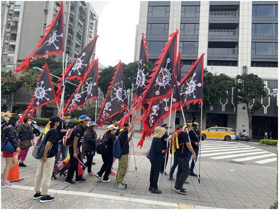 台湾“秋斗”今登场，现场民众高喊：“蔡政府下台”