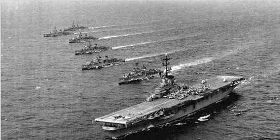 第七舰队开进台湾海峡