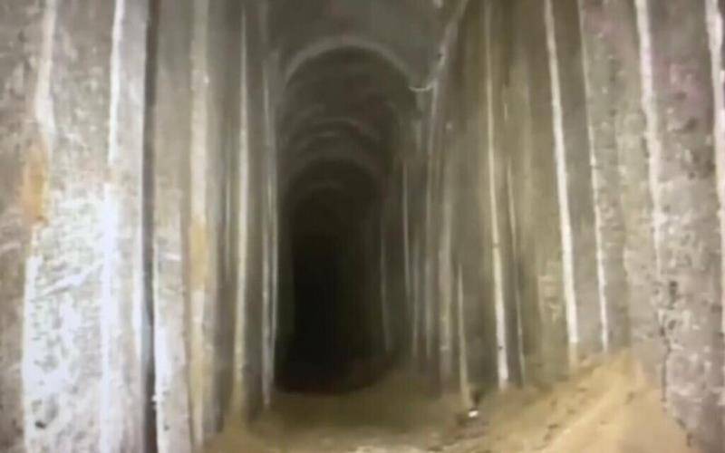 △从加沙地带挖到以色列南部的一条隧道（图片来源：以色列国防军）