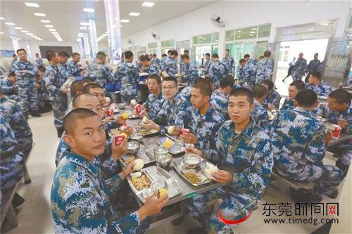 多图｜驻莞新兵的16小时