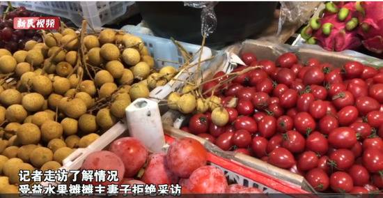 谁在撒谎？上海老人将房产送给水果摊主看哭网友，家属却说：赠房或非出自本意