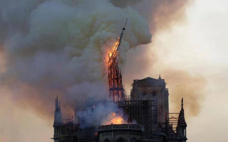 △2019年4月15日，巴黎圣母院发生火灾