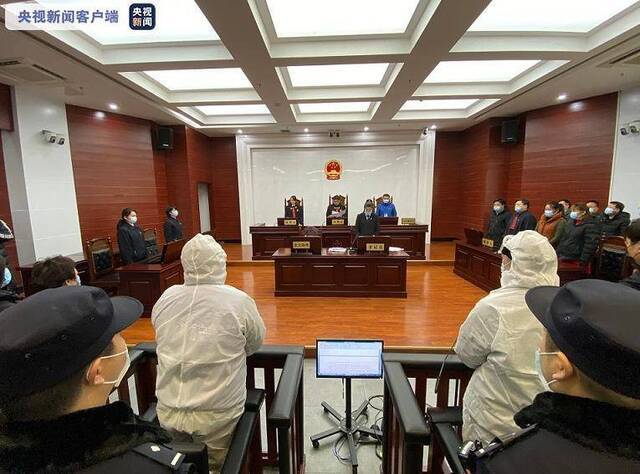 郑渊洁实名举报的特大盗版案今天宣判 11人获刑