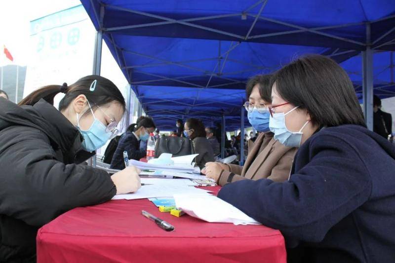 浙江省医药健康类专场招聘会在温州医科大学举行