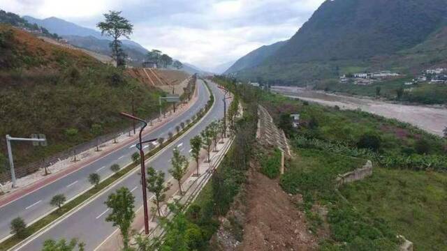 云南129个县全部实现通高等级公路！公路总里程将超26.5万公里