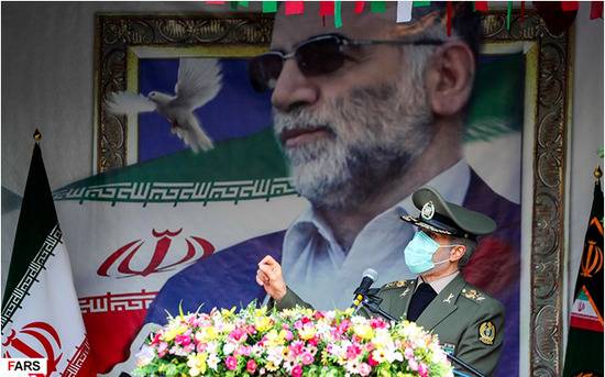 伊朗军方悼念核物理学家法赫里扎德。（伊朗法尔斯通讯社图）