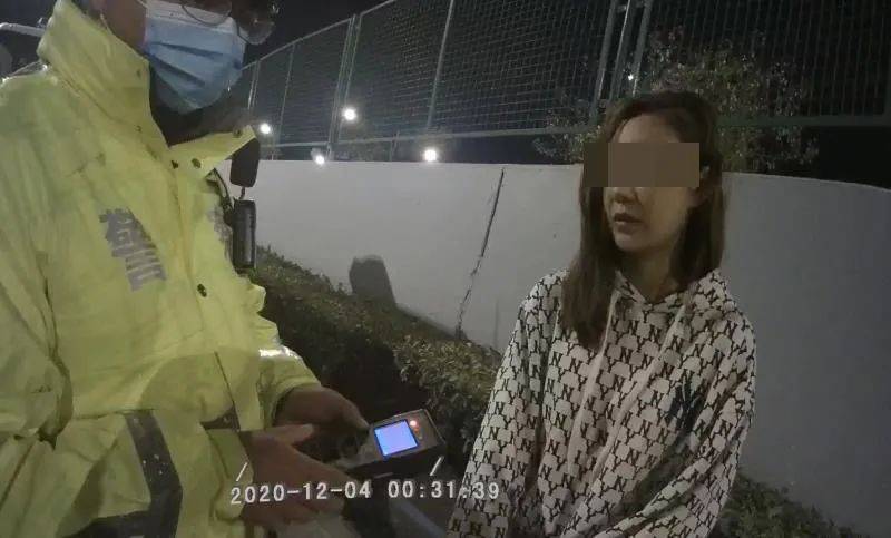 东莞这个网络女主播醉驾还载客回家，一查竟还是“二进宫”！