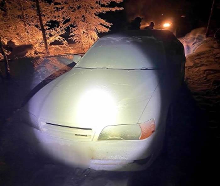 俄罗斯雅库特地区零下50度严寒天气下一名年轻人冻死在汽车内