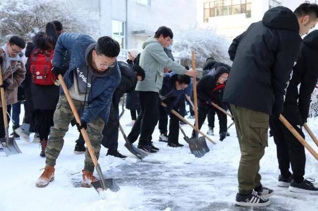 冲呀！东师“打工人”！