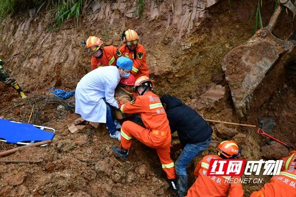 郴州消防紧急救援。
