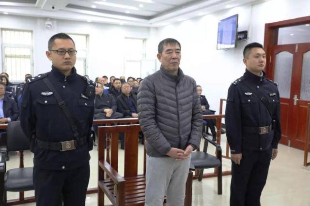 伊春市原副市长、公安局原局长李伟东 已获刑11年
