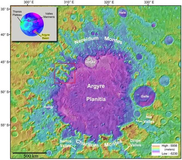 火星的Nereidum Montes地区有一个“巨大的、以前未被发现的水冰库”