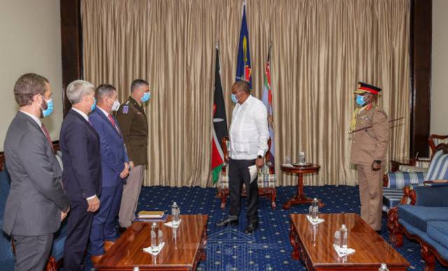 肯尼亚总统与美军非洲司令部司令会面 会面时机引外媒关注