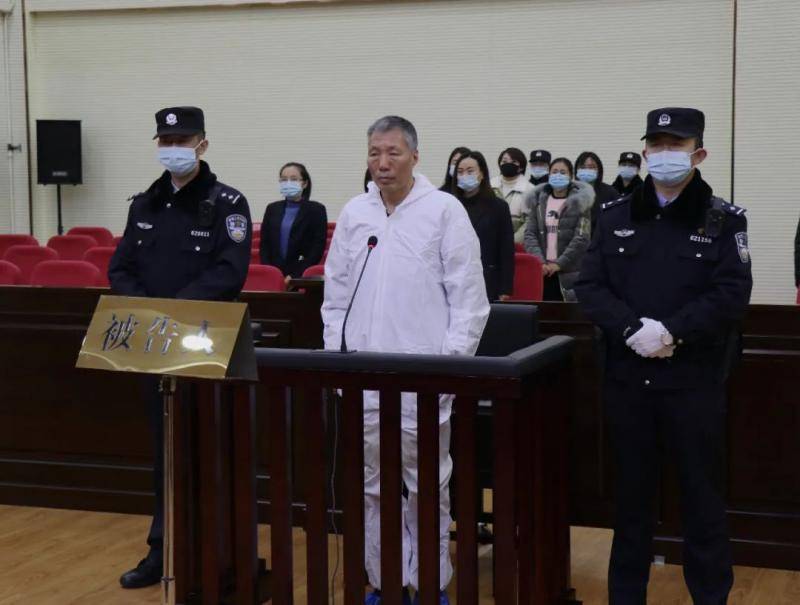 甘肃省公安厅治安管理总队原总队长张江武一审获刑18年