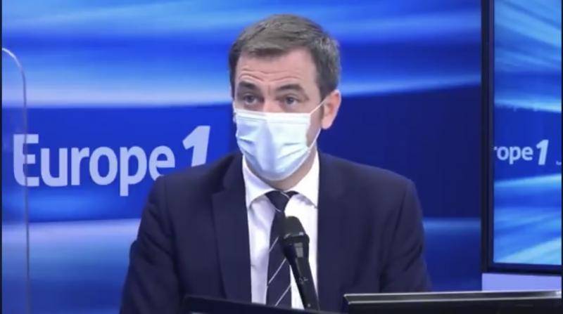 法国卫生部长：中断英方人员流动是必要防范