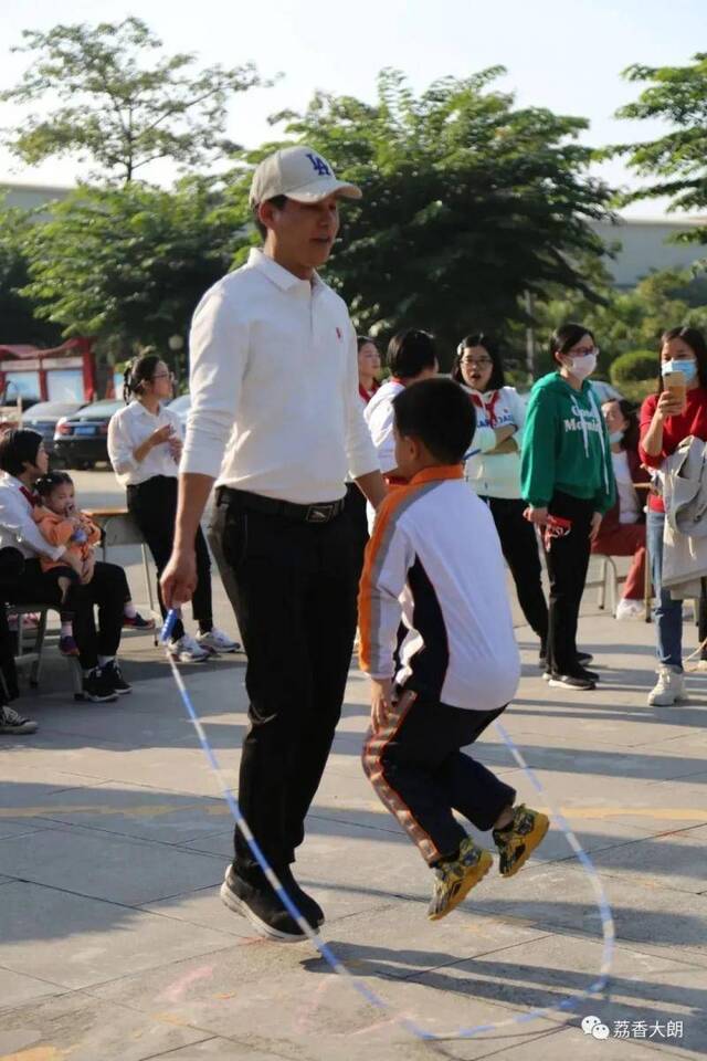 这是高手！东莞这些小学生才是“跳绳圈子”里的MVP