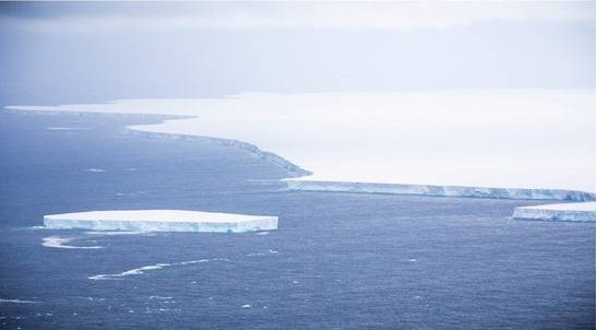 世界最大浮动冰山正在破裂 或于数天内与南乔治亚岛屿相撞