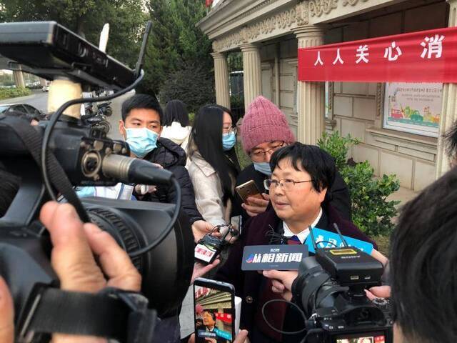 劳荣枝案庭审争议：公诉人指出“劳荣枝有杀人动机”