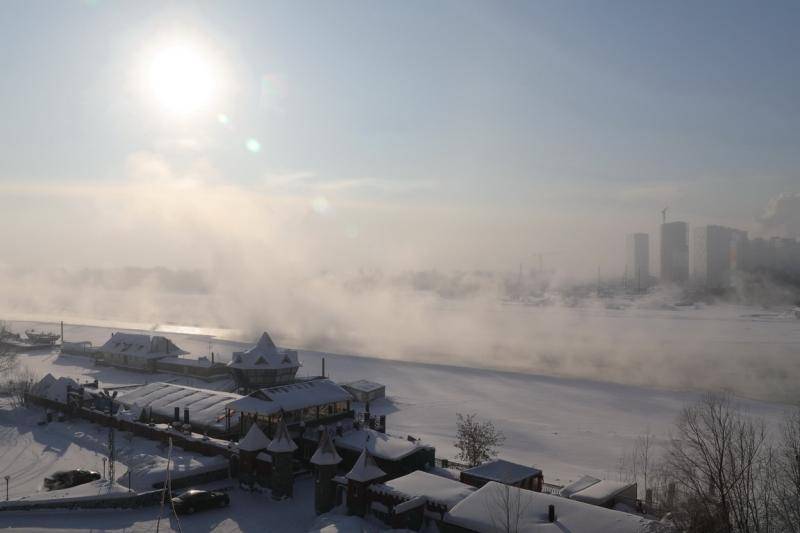 俄罗斯西伯利亚地区遭遇百年不遇极寒天气 最低气温达零下49摄氏度