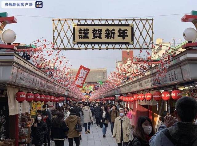 日本东京新增新冠肺炎确诊病例超1300例 为疫情暴发以来新高