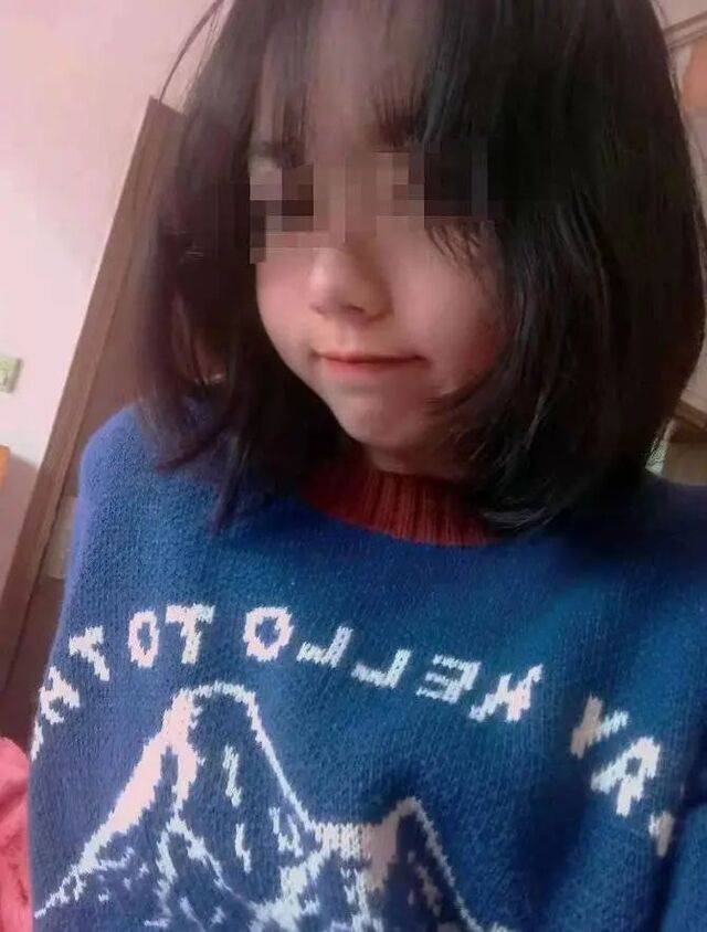 涉事女孩李怡。受访者供图