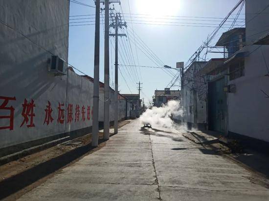  1月8日，小果庄村街头。图片来源：受访者提供