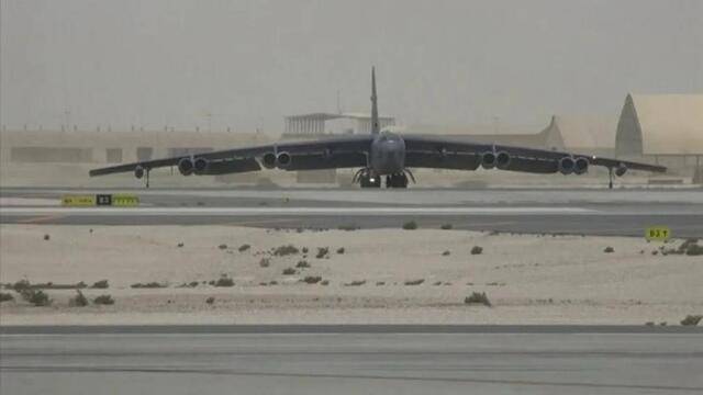 ▲ B-52远程战略轰炸机