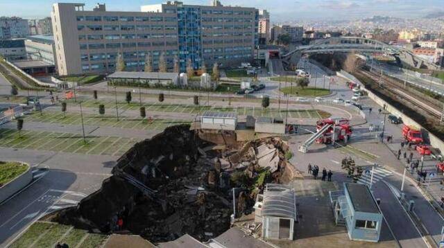 意大利一医院停车场突然塌陷 出现一2000平方米深坑