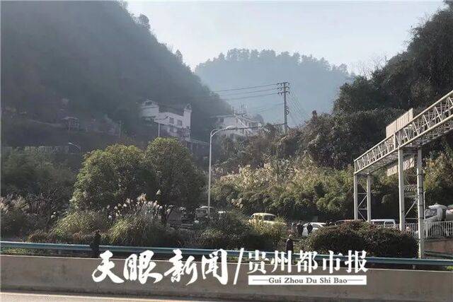 黔灵村马鞍组在事发地山上