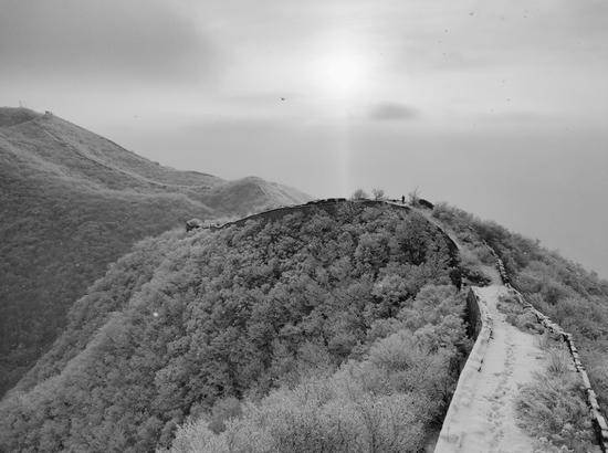 北京雪景美图：雪中箭扣，琼楼玉宇