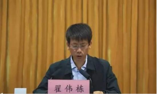 市委书记掌掴事件后续，举报者独家回应：领导一手遮天，“拼上命也要揭盖子”！