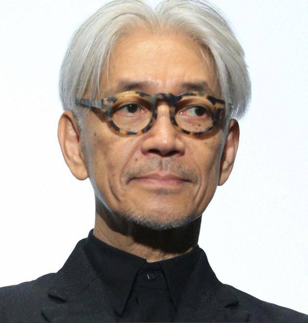 坂本龙一