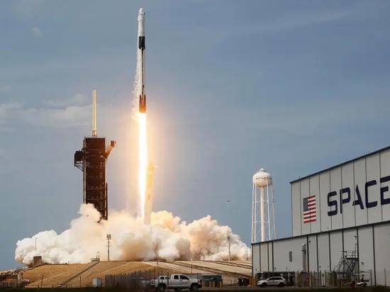 SpaceX正在进行新一轮大规模融资 估值将至少提升至600亿美元