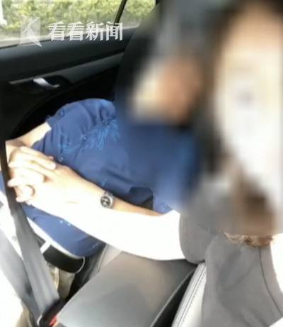 前妻默许？60后男子与90后女友生下2个孩子...