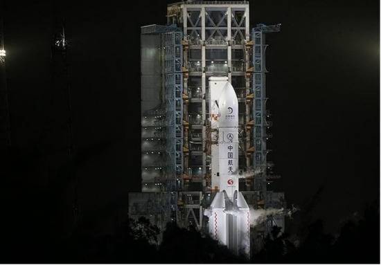 2020年11月，搭载“嫦娥五号”准备发射的“长征五号”遥五火箭