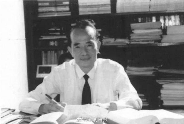 中国高分子物理学科开拓者程镕时院士逝世，享年93岁