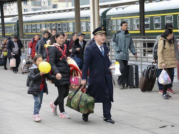 就地过年不缺年味，2亿年轻人通过B站拜年纪“云团圆”