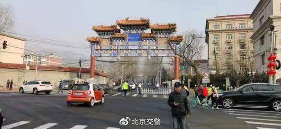 北京交管局：大年初一整体道路行驶畅通 部分景区周边车流集中