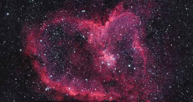 天文摄影师情人节在个人微博公布心状星云IC1805视频