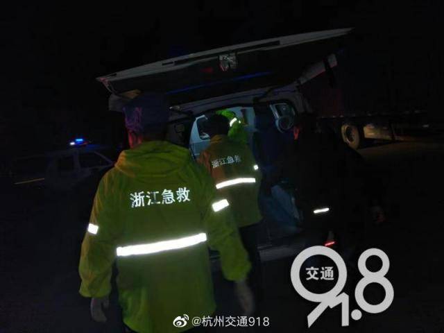 杭州女子年初二吞刀片自杀 民警靠一个细节成功救援